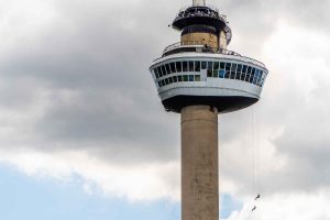 Bungelen aan de mast - Euromast