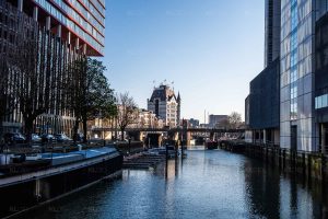 Witte Huis vanaf de Ibisbrug - Stadsdriehoek