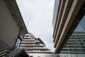 Cruiseschip aan de kade - Holland Amerikakade