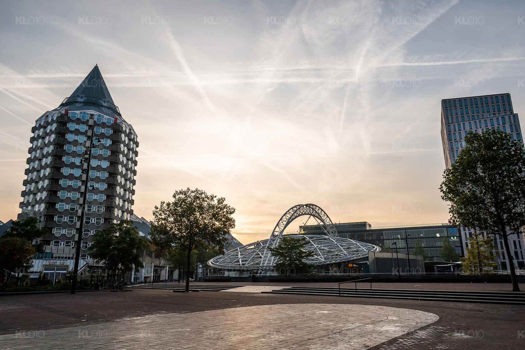 Potlood aan de Blaak - De Blaaktoren