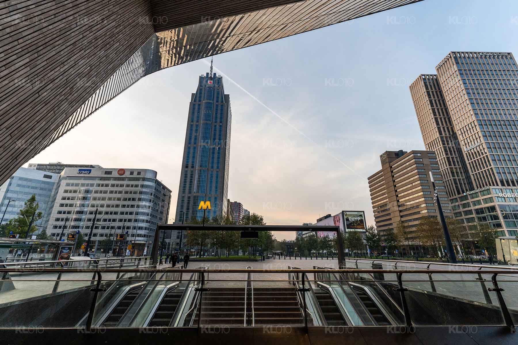 De stad vanonder de kap - Rotterdam Centraal Station