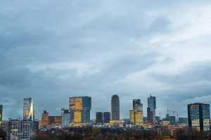 De avond valt - Foto Skyline Rotterdam